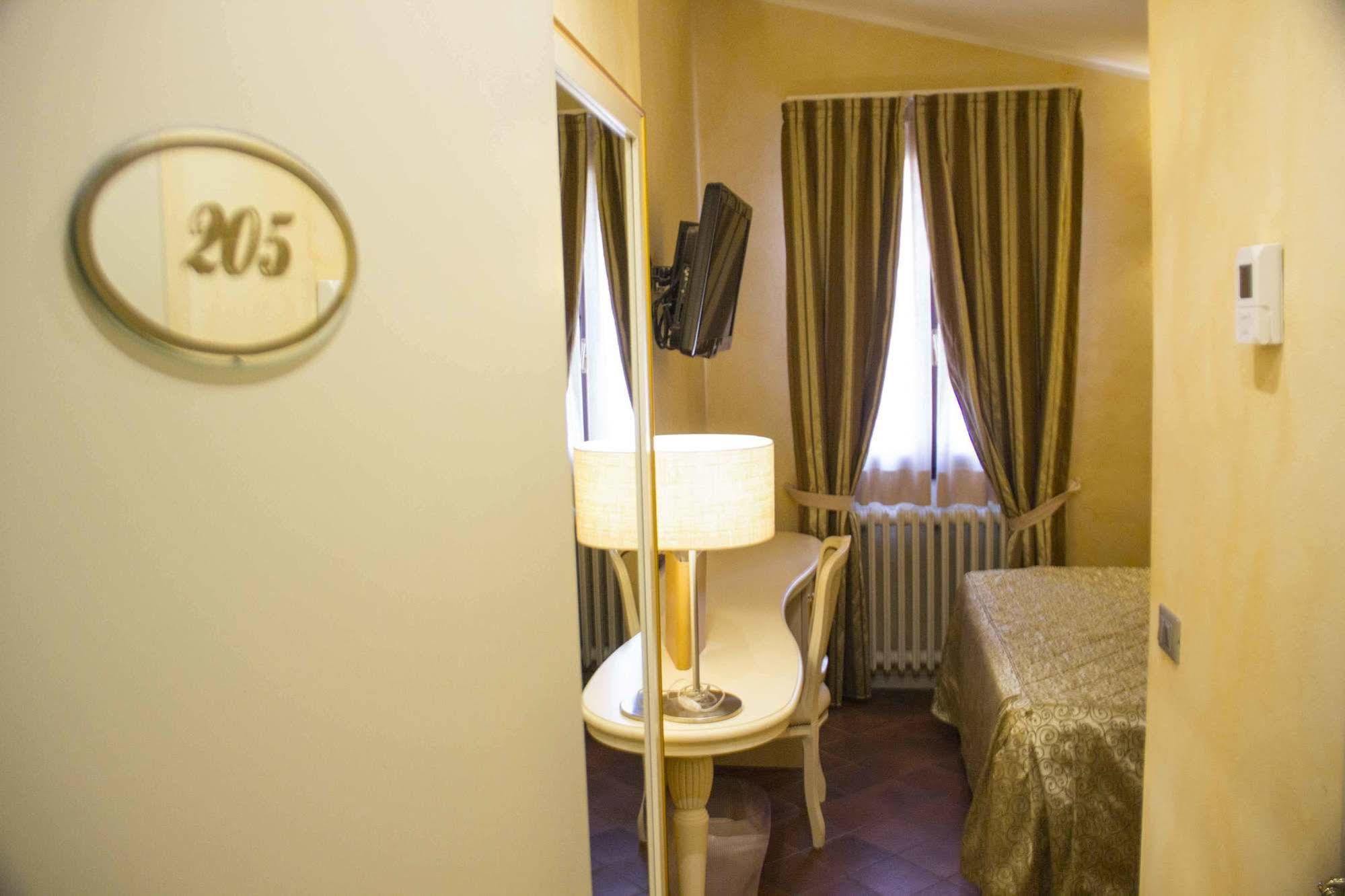 Villa Dei Tigli 920 Liberty Resort Rodigo المظهر الخارجي الصورة